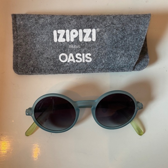 Izipizi Oasis Sunglasses Blue Green Unisex - Picture 2 of 5